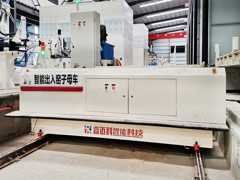 noliktavas rūpnieciskās automatizētās dzelzceļa pārneses ratiņi